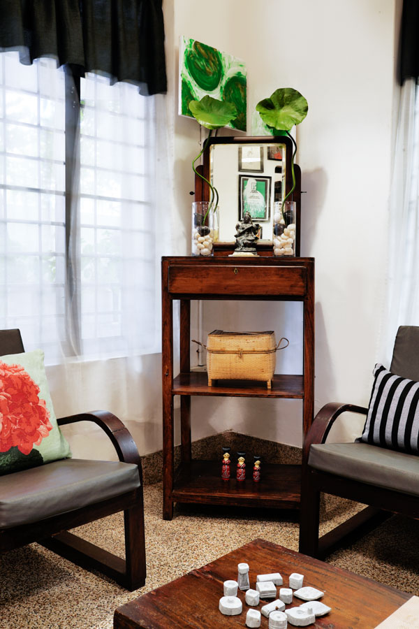 Many pieces of furniture from the house are timeless classics from the 60s and 70s - Beautiful Homes