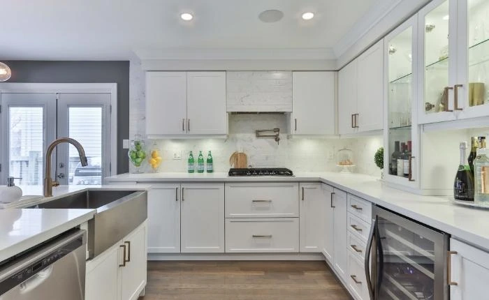 Monochrome L-shaped modern modular kitchen design - Beautiful Homes