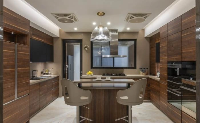 Wooden kitchen design with pendant for the kitchen island lighting - Beautiful Homes